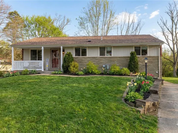 107 Crosswick Rd, Coraopolis, PA 15108
