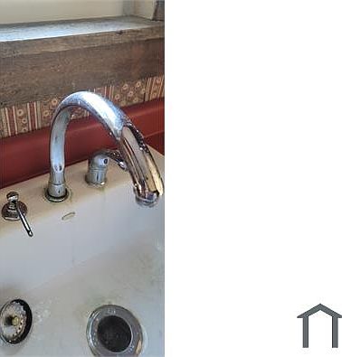 3rd image of 389 Pleasant St #C