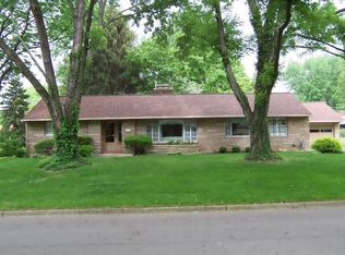 4277 Fairoaks Dr, Columbus, OH 43214