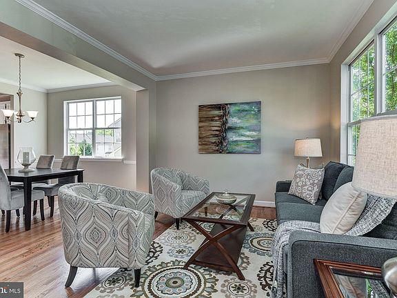5th image of 6315 Knollwood Dr