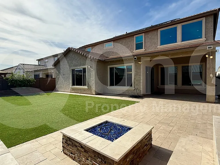 9707 W Patrick Ln — Photo 40