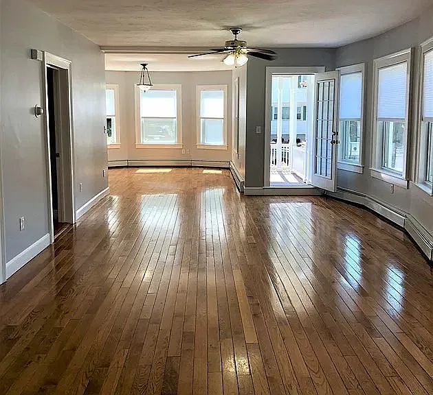 3 bed, 1300 sqft, $2,750 — Photo 2