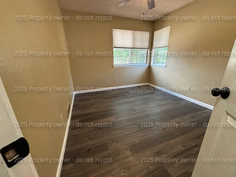 2010 S Xenia Way — Photo 38