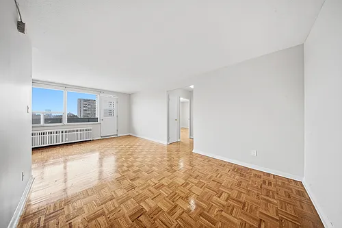2275 Victoria Park Ave Photo 1