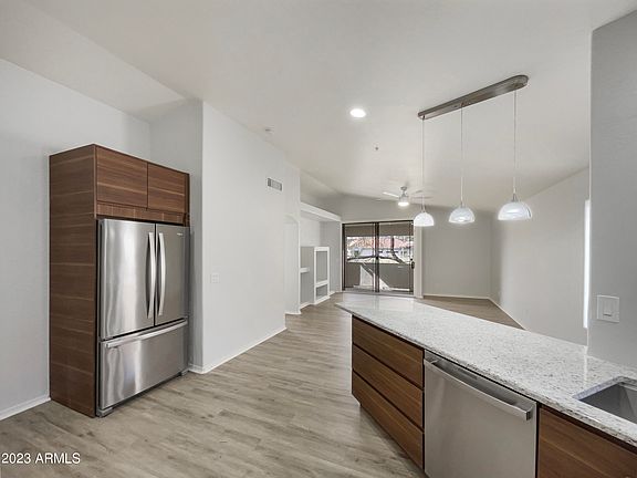 5th image of 9750 N MONTEREY Drive #5