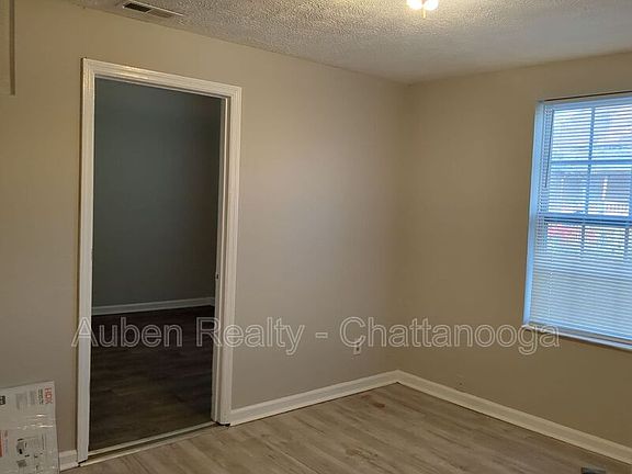 3rd image of 906 S Kelley St #B