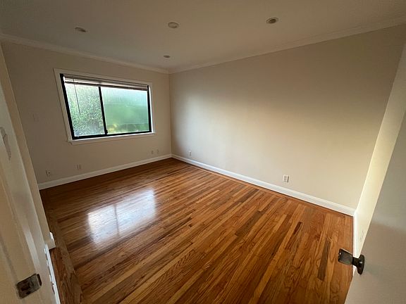 3rd image of 172 Nyla Ave