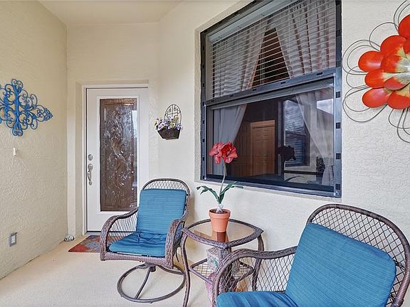 3rd image of 2538 Oswego Dr