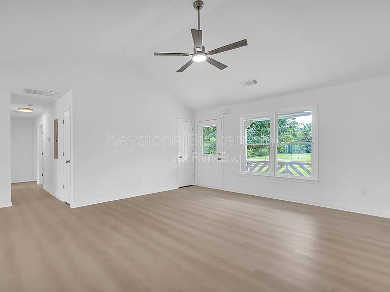 2341 Wall Rd — Photo 4