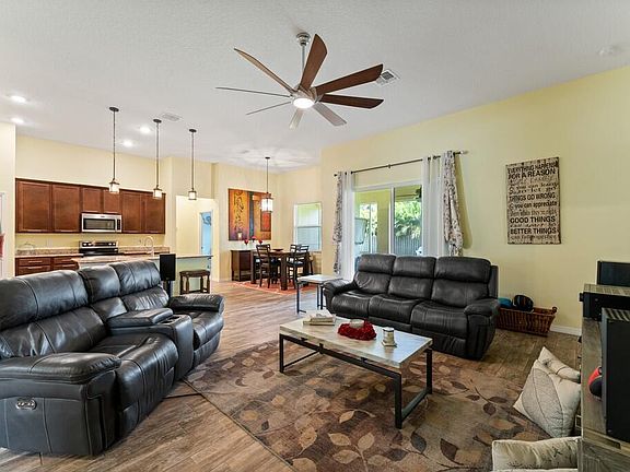 5th image of 1437 SW Goodman Avenue