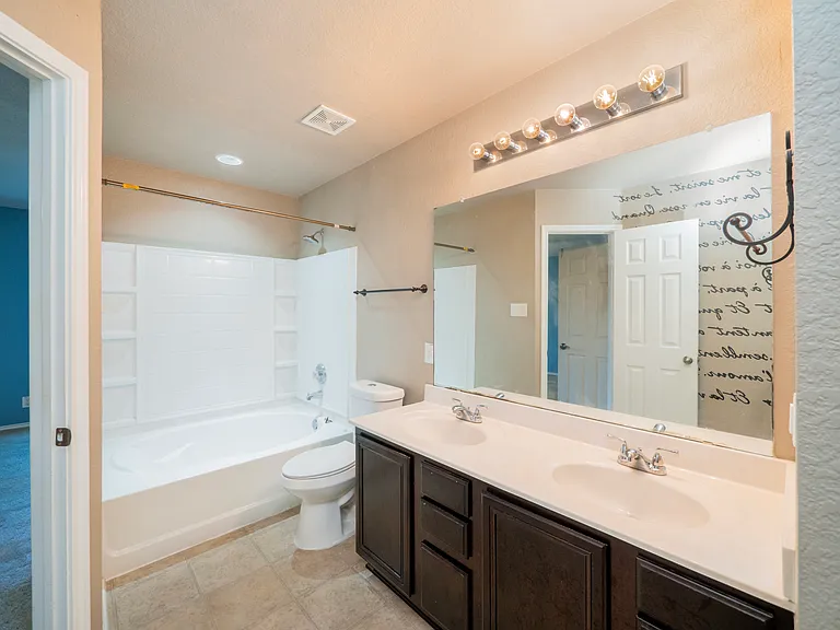 141 Clover Cv — Photo 27