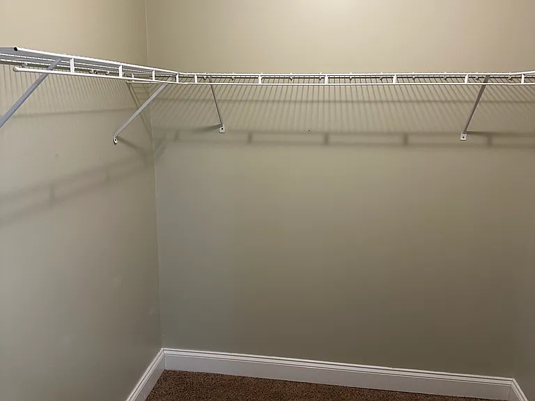 1000 Creekview Ln #1101 — Photo 8