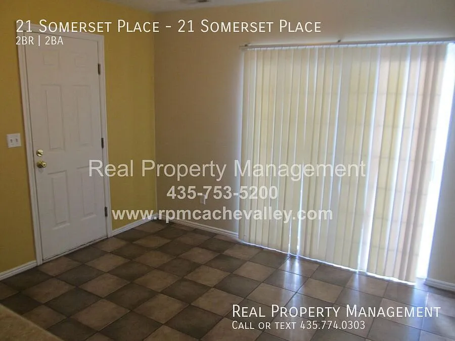 2 bedroom townhouse available in August! — Photo 4