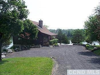2nd image of 9 S Greenwood Ln