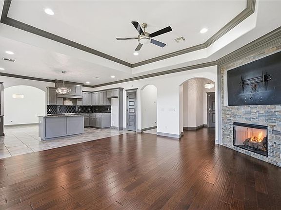 4th image of 1405 Katelyn Ct