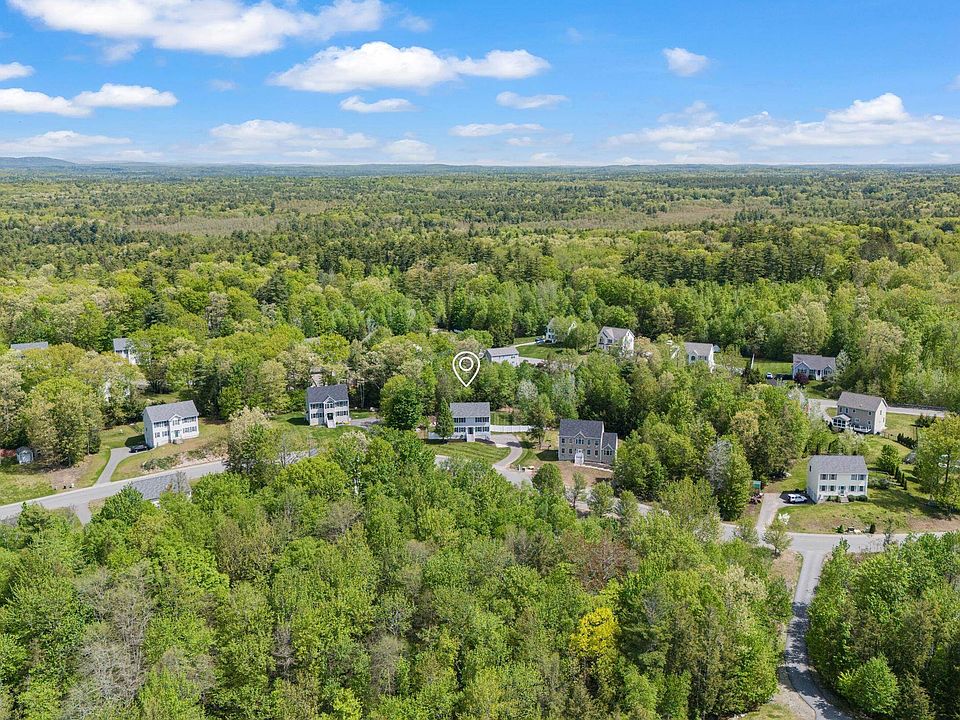 39 Waterford Drive, Sandown, NH 03873 Zillow