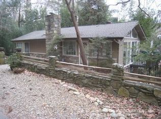 221 Lakewood Dr, Asheville, NC 28803