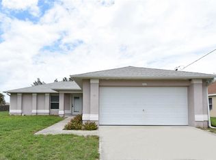 1933 SW 3rd Ter, Cape Coral, FL 33991