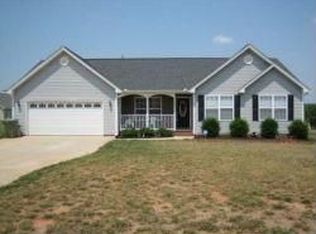 106 Dark Wood Ct, Woodruff, SC 29388