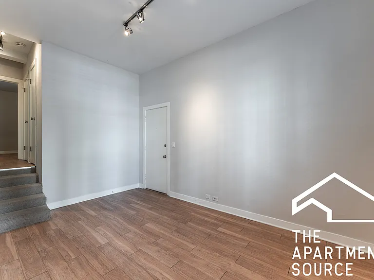 511 W Belmont Ave #2 — Photo 4