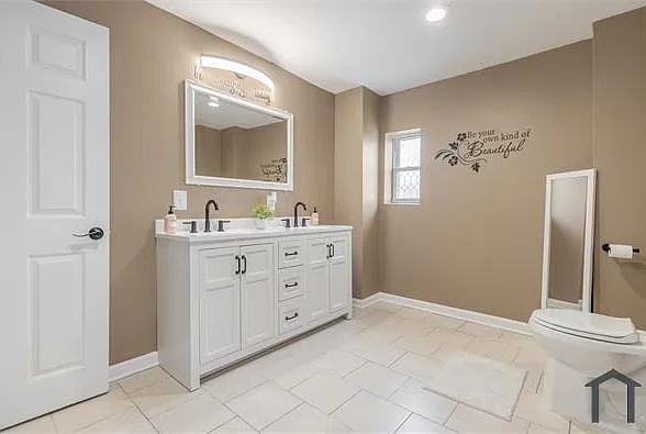 1235 N Bond St — Photo 19