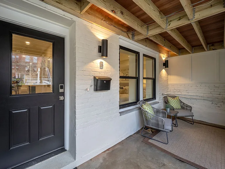 2611 13th St NW #B — Photo 11