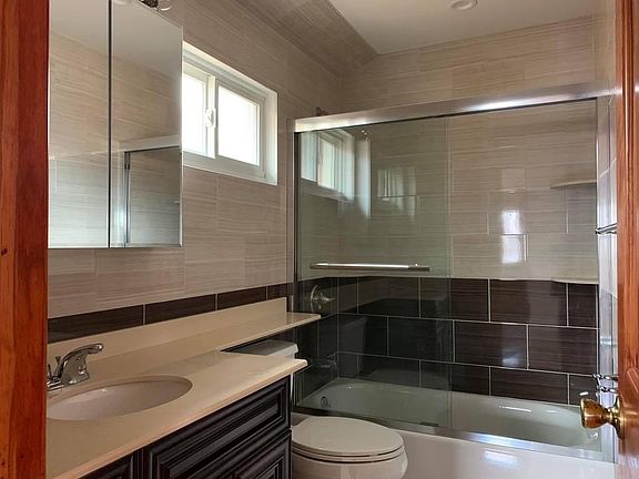 3rd image of 19 Goodwin Ave #2