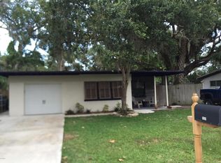 131 Oak Ave, Cocoa Beach, FL 32931