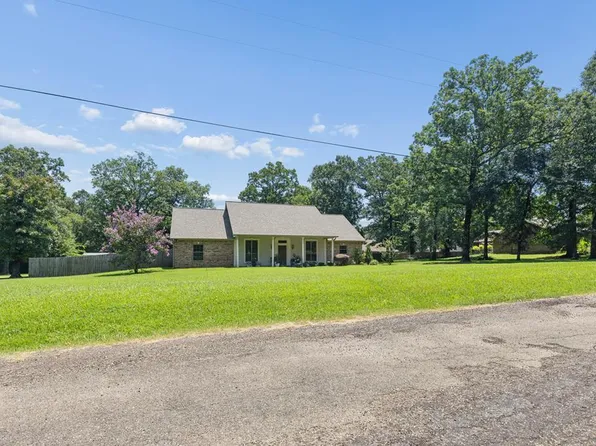 1500 Tri State Rd, Texarkana, TX 75501