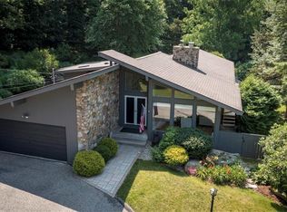 107 Blue Ridge Dr, Manchester, CT 06040