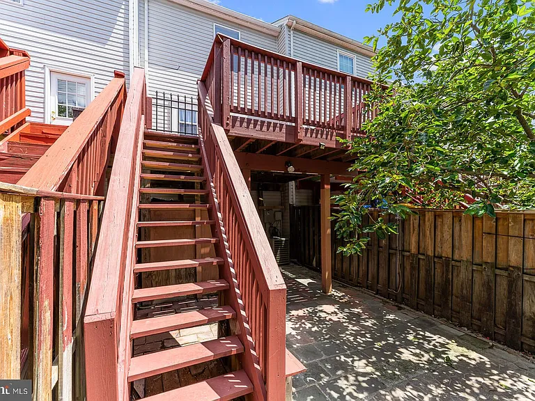 2534 Peter Jefferson Ln — Photo 9