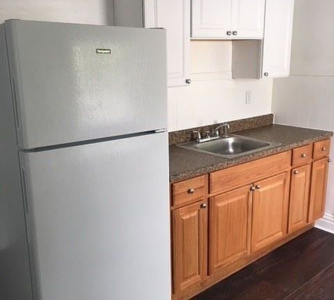 4th image of 252 Ontario St #1