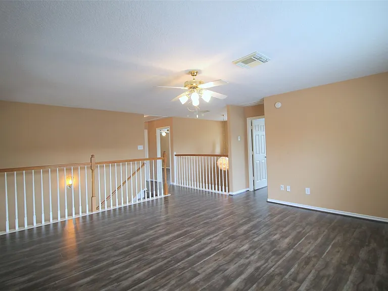 19927 Black Canyon Dr — Photo 26