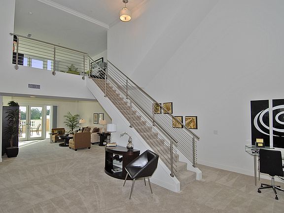 4th image of 800 N Tamiami Trl Unit 324