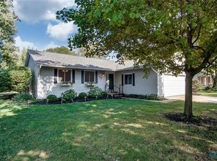 868 Champagne Ave, Bowling Green, OH 43402
