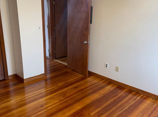 897 Charles St APT 3, Fall River, MA 02724