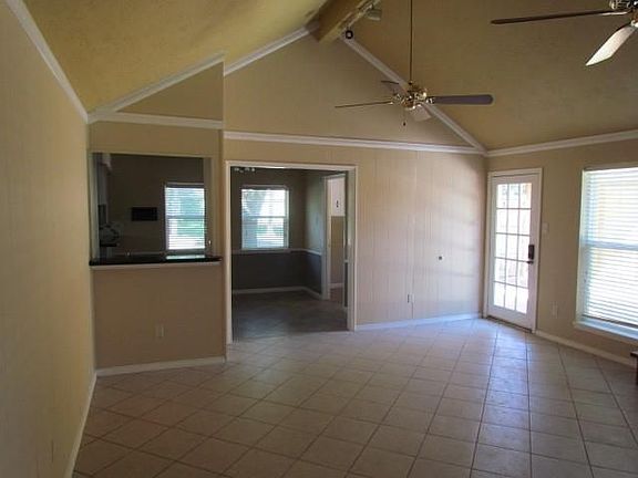 4th image of 3103 Cherry Creek Dr