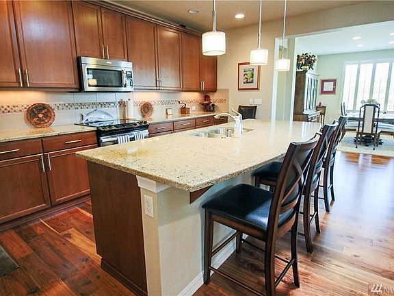 4th image of 4985 Meriwood Dr NE
