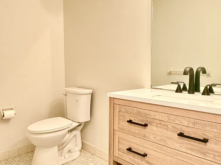 1242 N Broad St #A — Photo 5