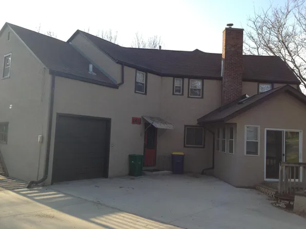 2413 Cardinal Ave APT 3, Faribault, MN 55021