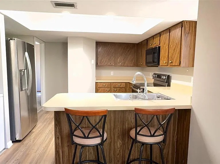 2 Pine Hurst Ln #2 — Photo 8