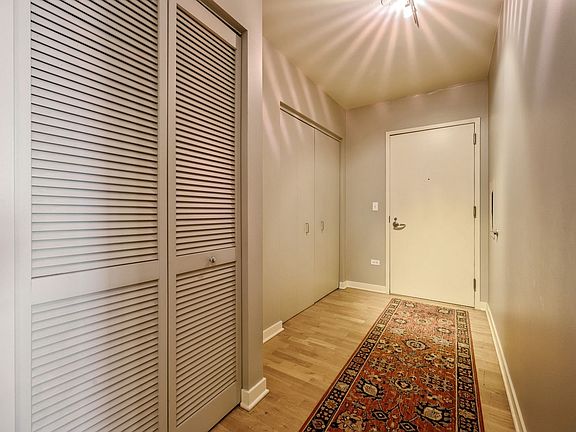 2nd image of 1160 S Michigan Ave APT 2701