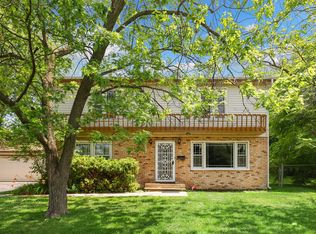 9065 N Cumberland Ave, Niles, IL 60714