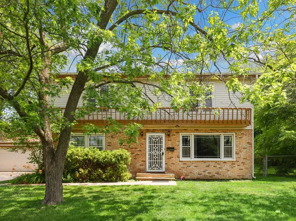 9065 N Cumberland Ave, Niles, IL 60714