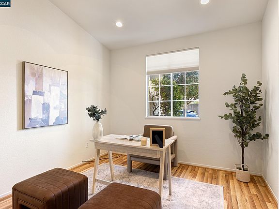 5th image of 287 Mandarin Cir