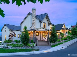 576 Porcupine Ln, Chelan, WA