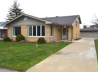 10332 S Washington Ave, Oak Lawn, IL 60453
