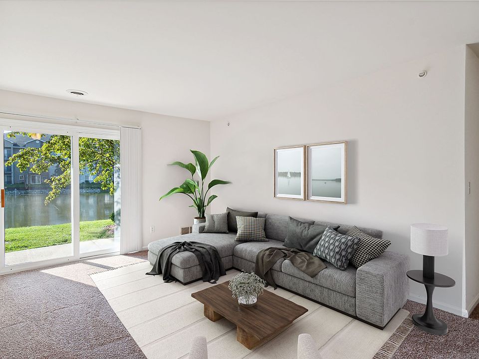 Two Bedroom B - 2 Bed / 2 Bath - 865 Sq.Ft.