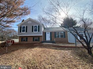 9607 Clover Hill Rd, Manassas, VA 20110