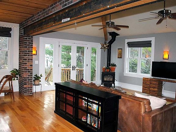 4th image of 26 Bellview St